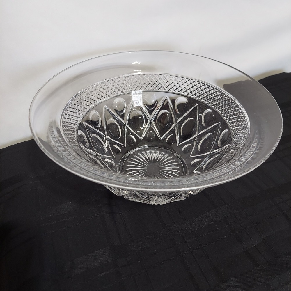 Crystal Glass Footed Punch Bowl‎ Serving Dish Elegant Clear Patterned 11.5"